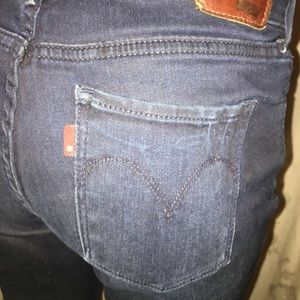 Last chance❗️ Levi’s darkwash skinny jeans